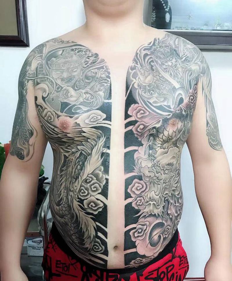 日式开衫半甲纹身图片_胸部手臂纹身图案