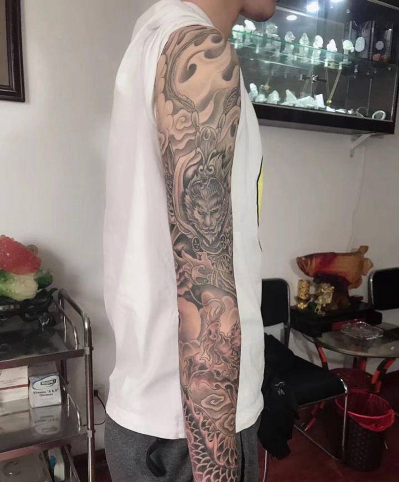 悟空花臂纹身图片_手臂纹身图案