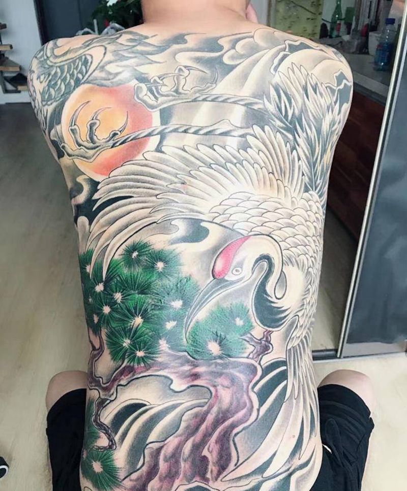 松鹤延年纹身图片_背部纹身图案