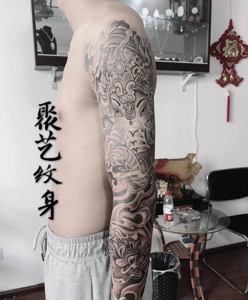 象神花臂纹身图片_手臂纹身图案