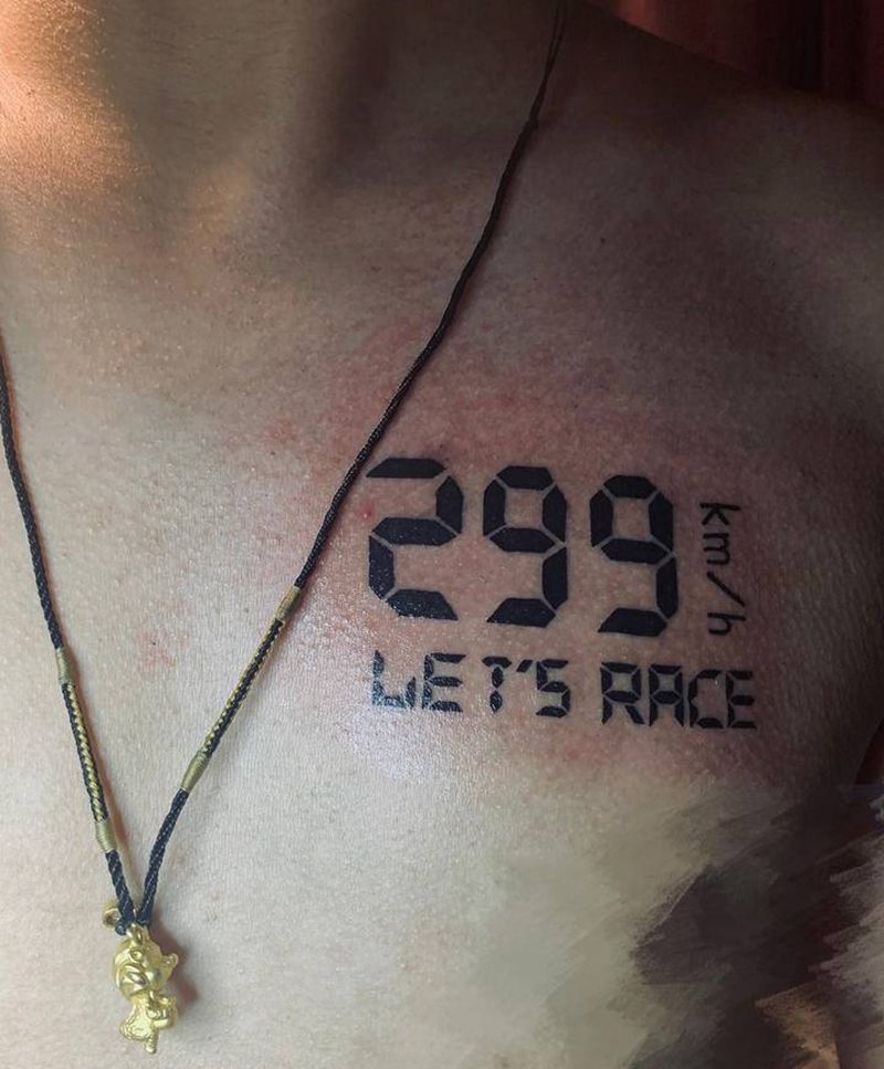 摩托车迈速表爆表纹身图片_胸部纹身图案