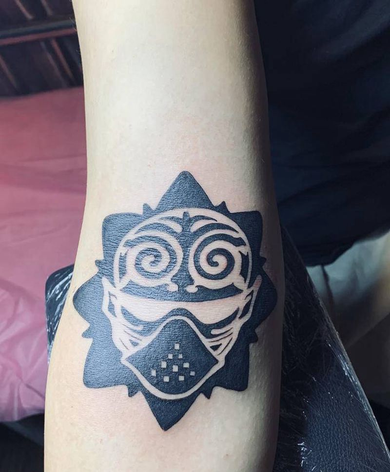 手肘内侧图腾小丑纹身图片_臀部手臂图腾小丑纹身图案