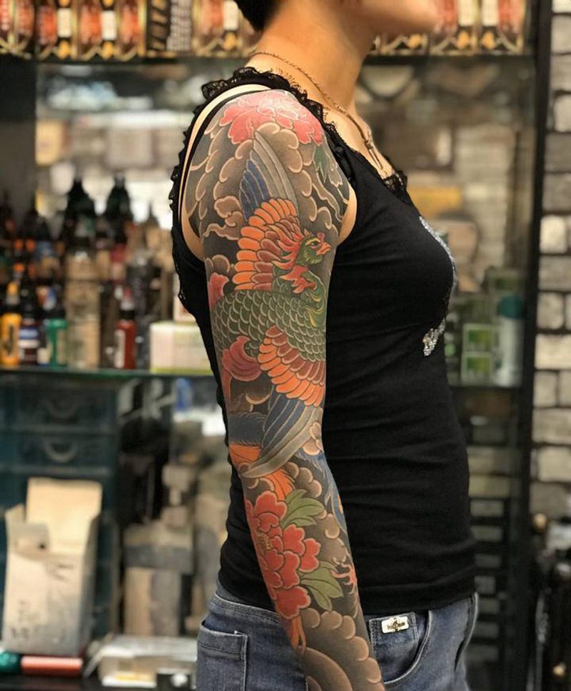 花臂纹身图片_手臂老传统纹身图案