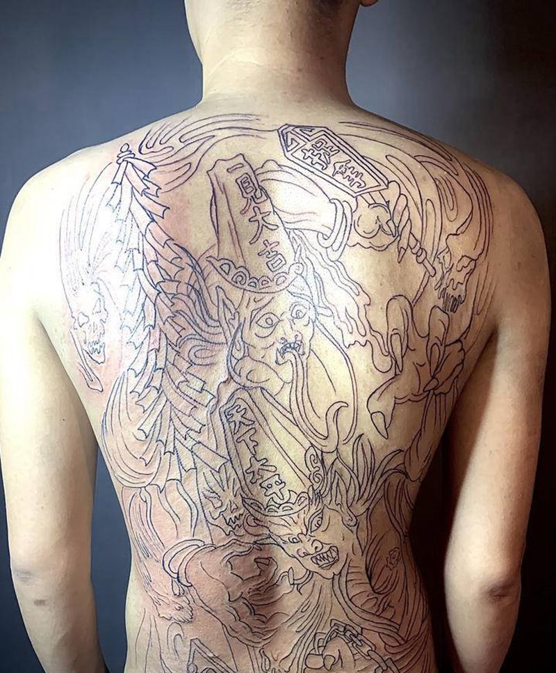 老传统满背黑白无常纹身图片_背部老传统黑白无常满背纹身图案