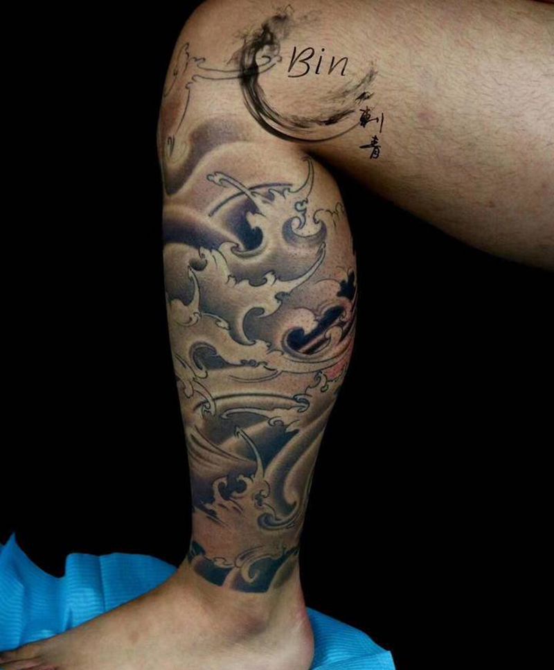 包小腿波浪纹身图片_腿部新传统纹身图案