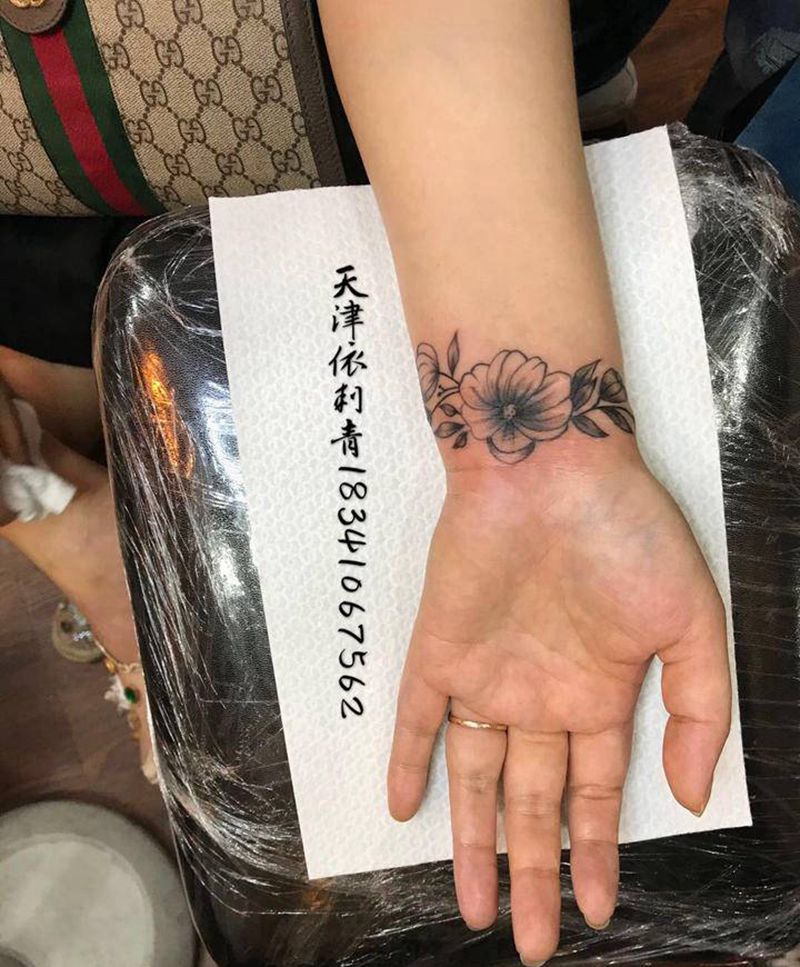 素花遮盖疤痕纹身图片_手臂手部点刺素花纹身图案