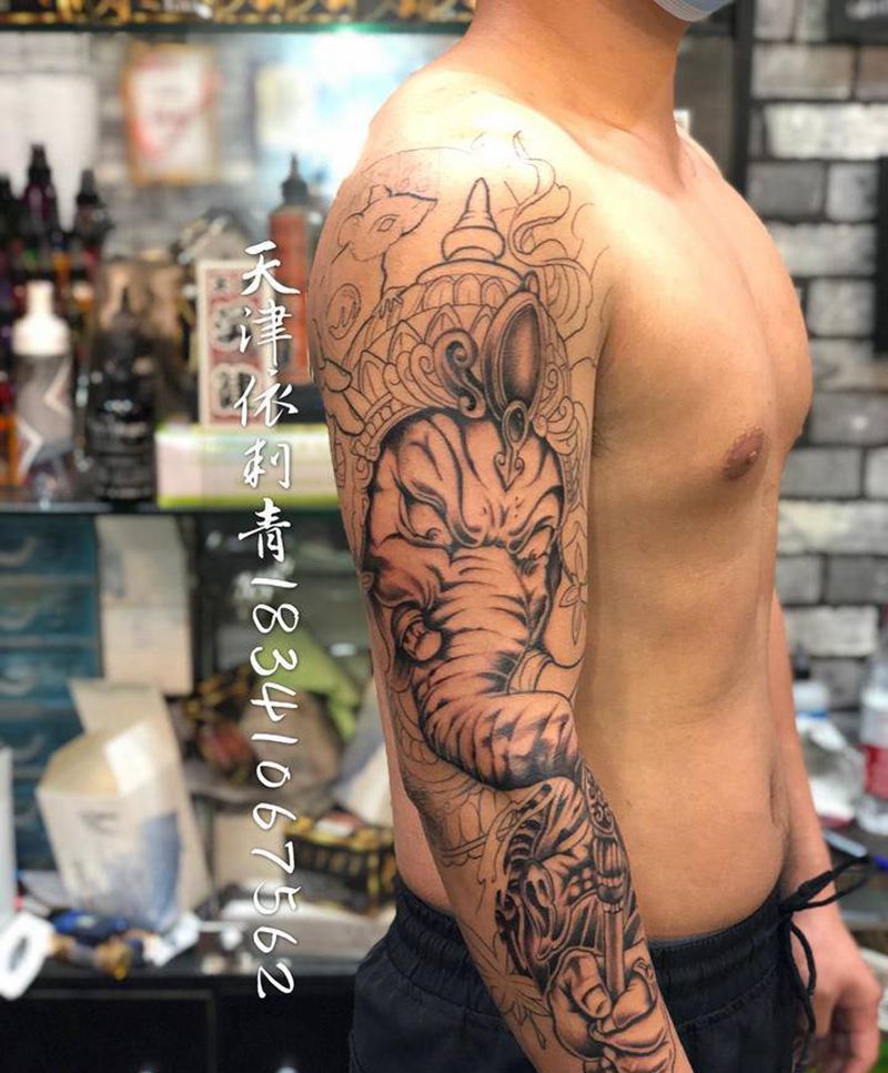 未完成，下次继续纹身图片_手臂新传统象神纹身图案