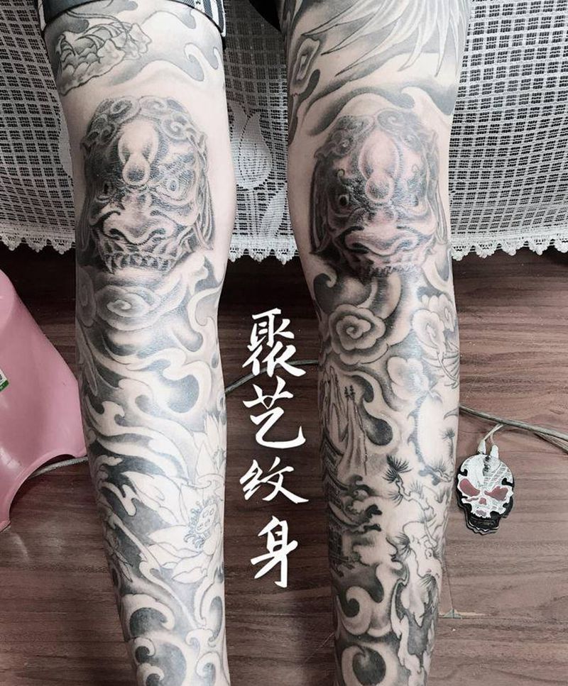 膝盖唐狮纹身图片_腿部纹身图案