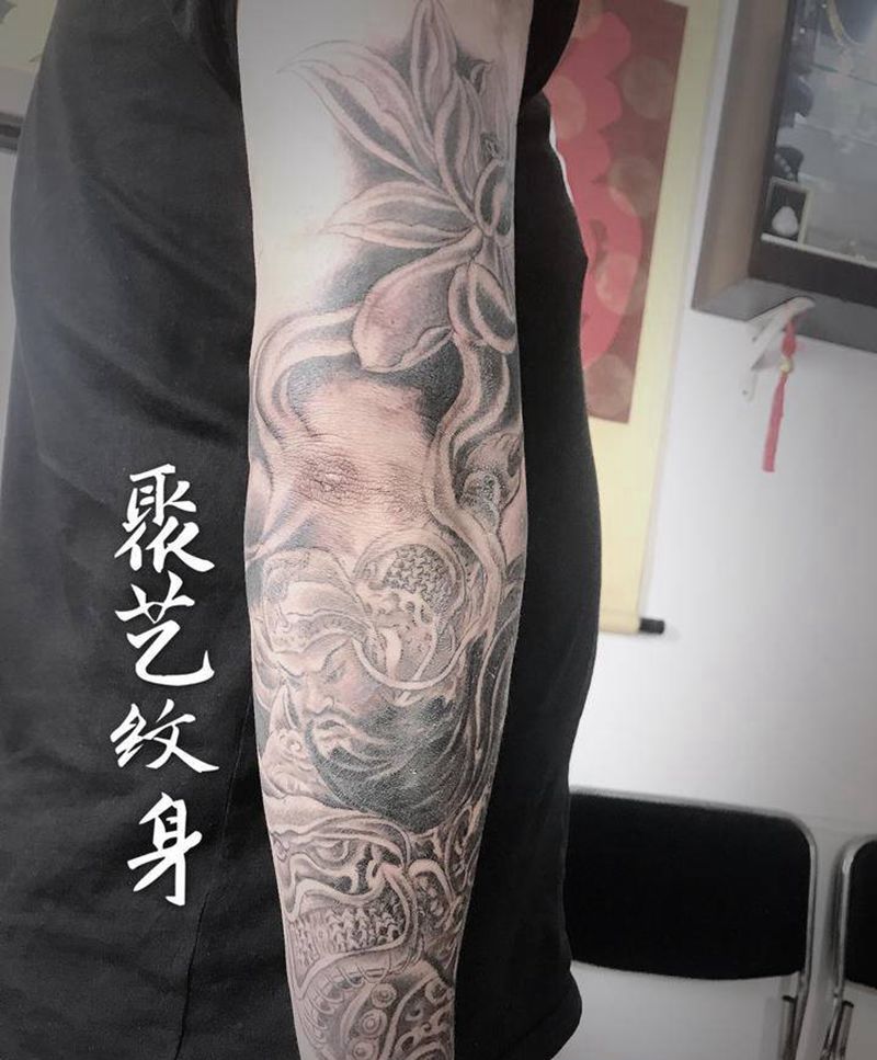 接花臂关公纹身图片_手臂纹身图案