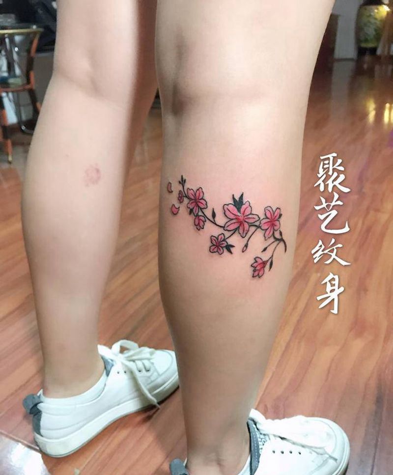 覆盖疤痕 小清新花朵纹身图片_腿部纹身图案