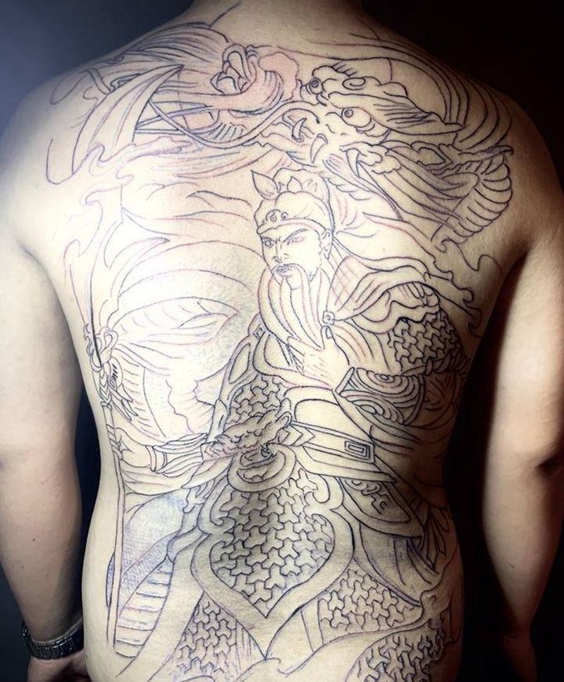 满背关羽割线纹身图片_背部老传统关羽龙纹身图案