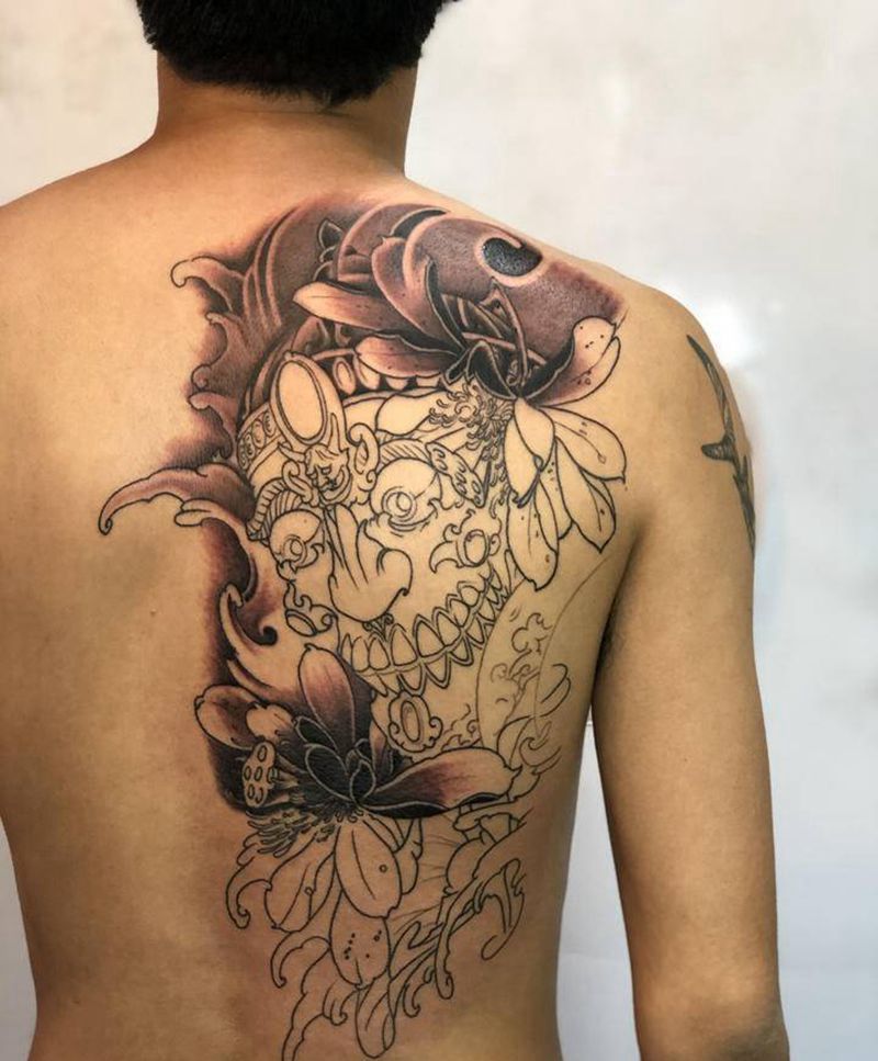 半背 嘎巴拉纹身图片_背部新传统纹身图案