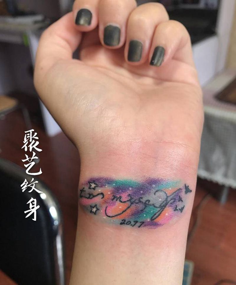 今日作品 星空字母设计纹身图片_手部纹身图案