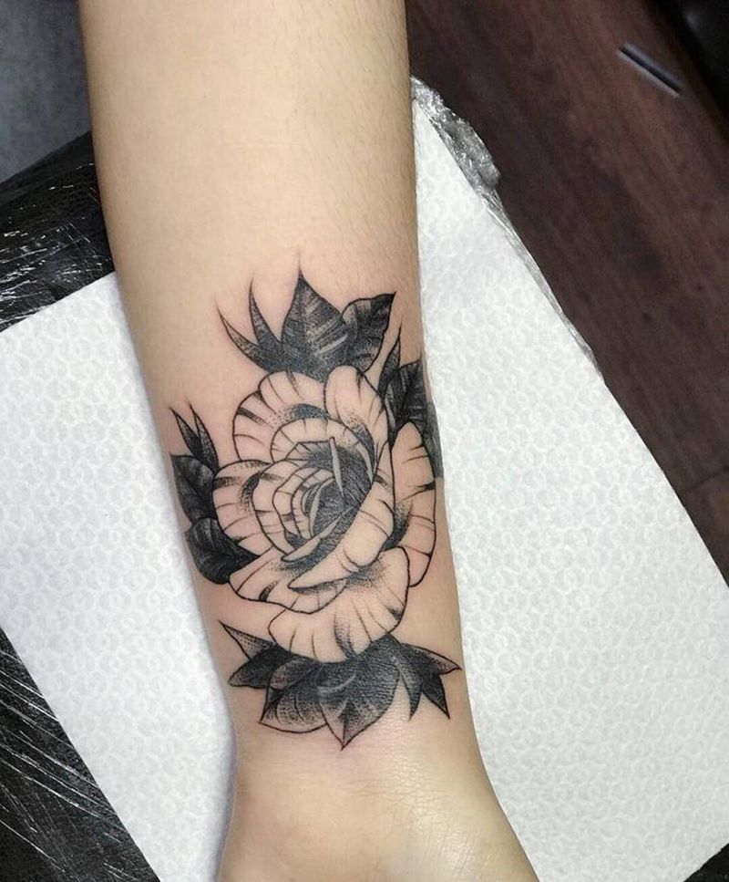 遮盖素花纹身图片_手部手臂点刺纹身图案