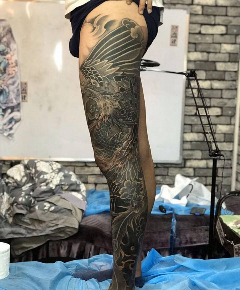 花腿凤凰纹身图片_腿部新传统纹身图案