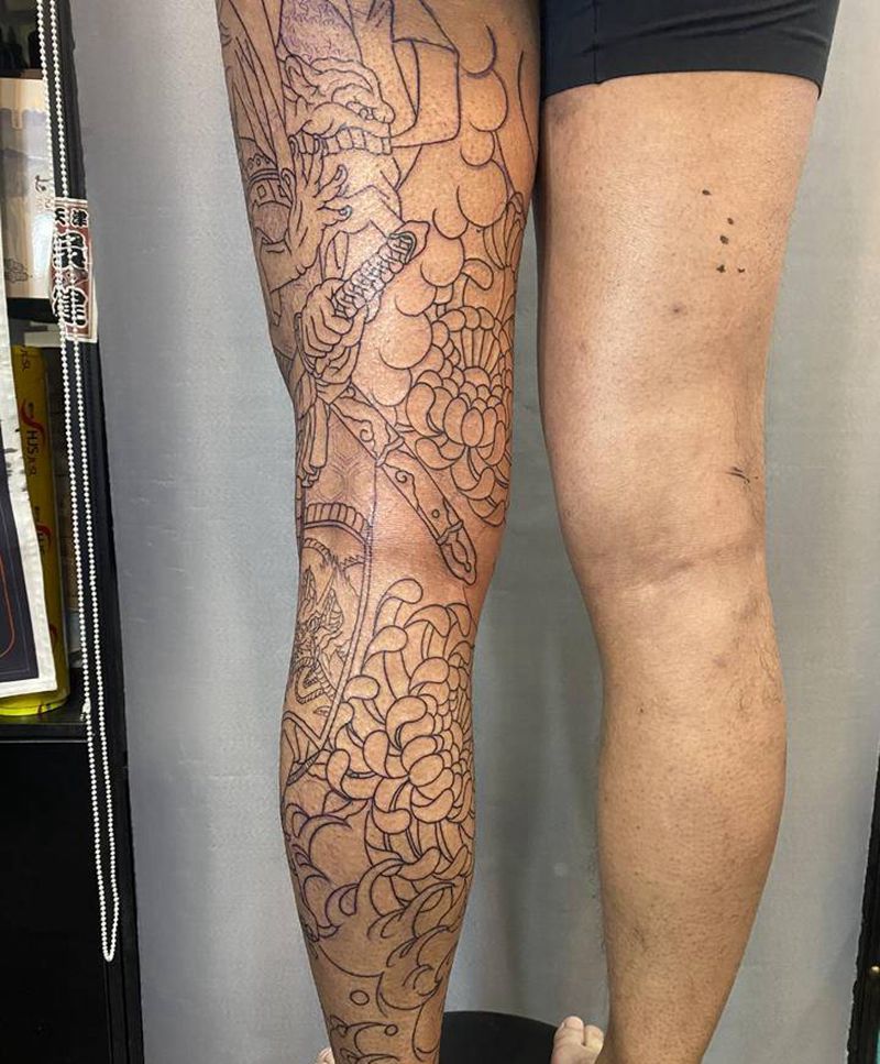 来点细节纹身图片_腿部老传统纹身图案