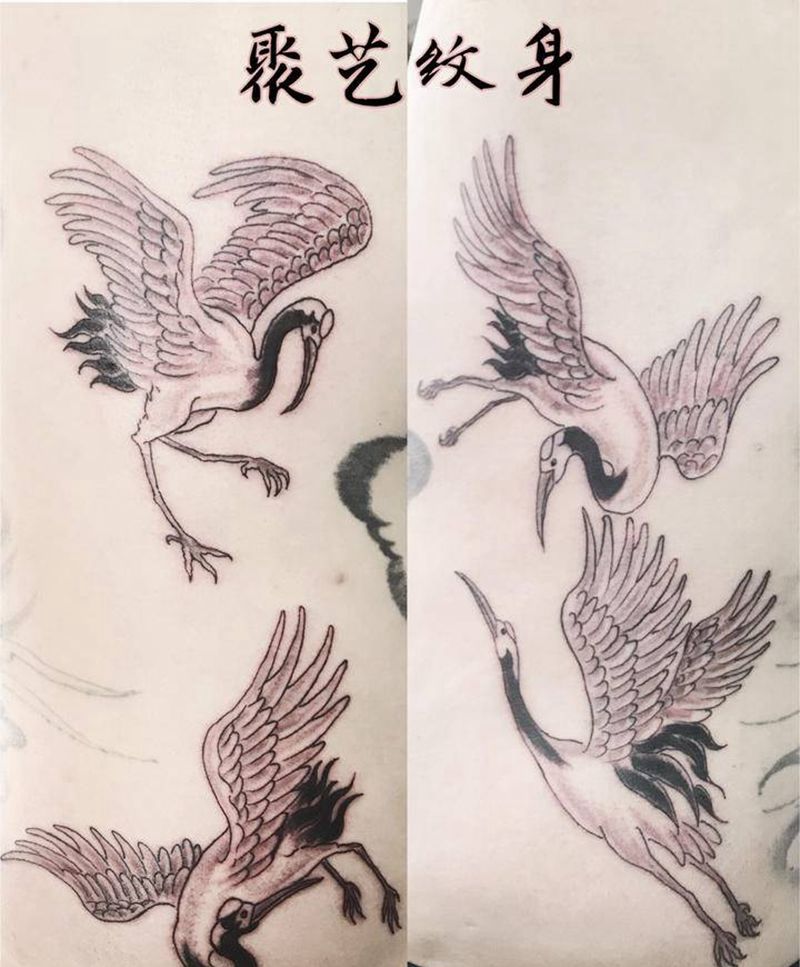 两肋飞鹤纹身图片_老传统新传统纹身图案