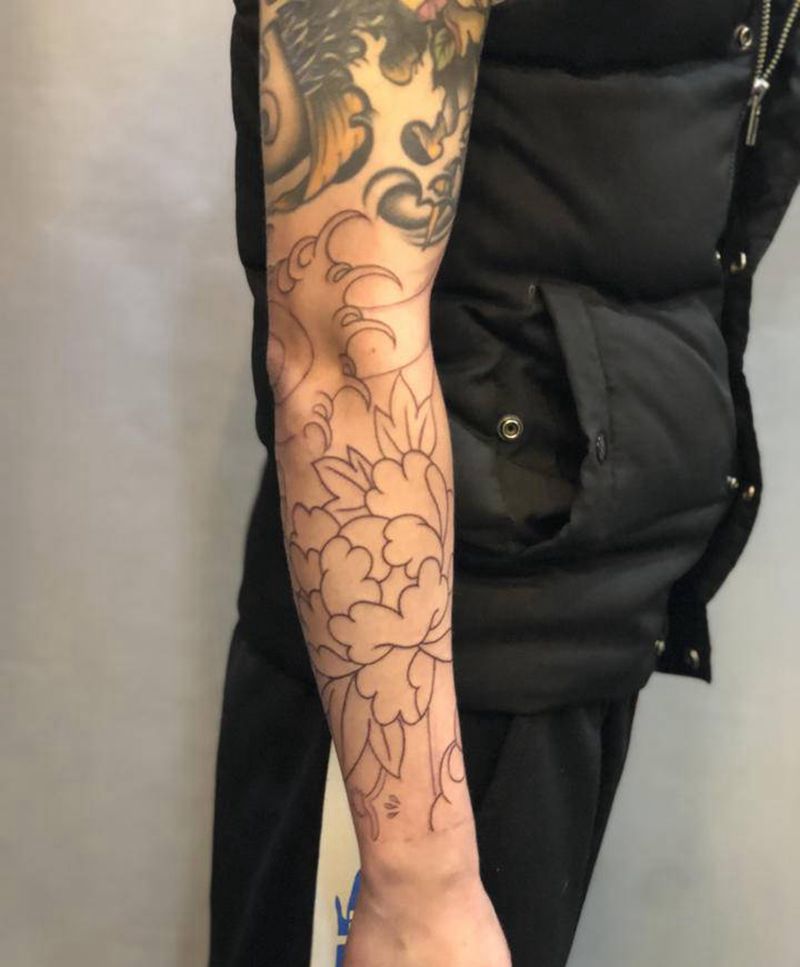 接花臂纹身图片_手臂老传统纹身图案