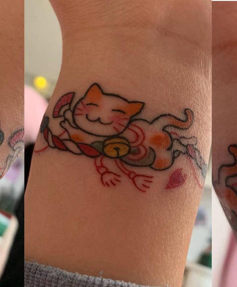 招财猫日式手链手环纹身图片_手臂手部新传统日式招财猫手链纹身图案