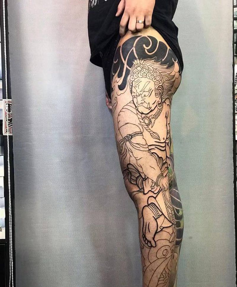 不动明王进度纹身图片_腿部老传统纹身图案