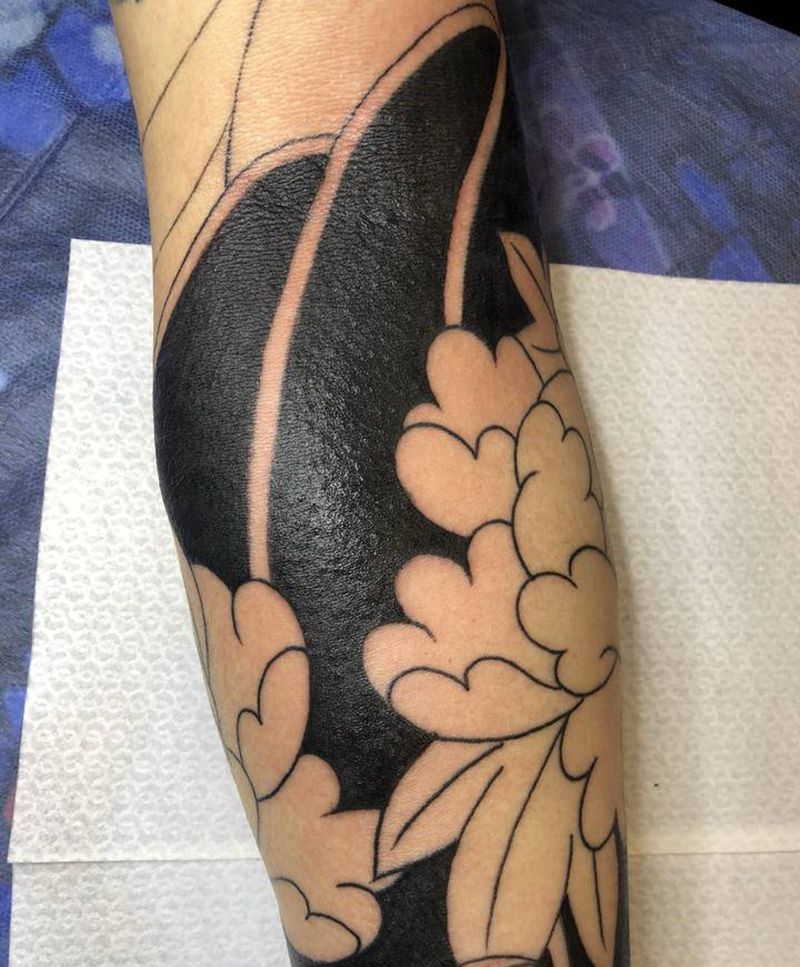 花臂雾面纹身图片_手臂老传统纹身图案