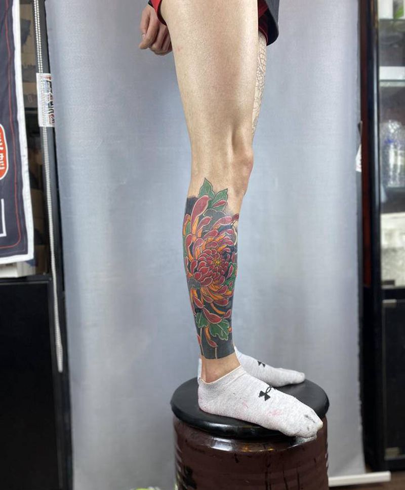 一年前的包小腿纹身图片_腿部老传统纹身图案