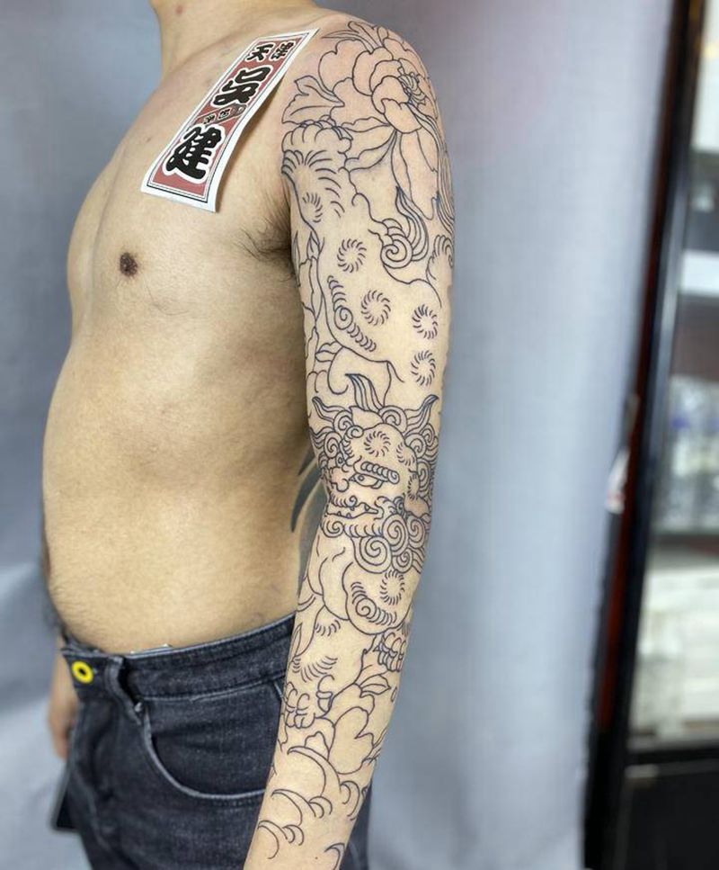 唐狮子花臂纹身图片_老传统纹身图案