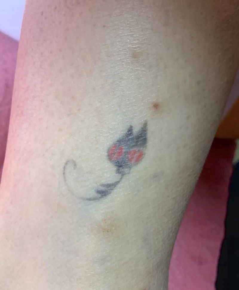 老旧纹身修改改造纹身图片_腿部脚部图腾猫字母修改纹身图案