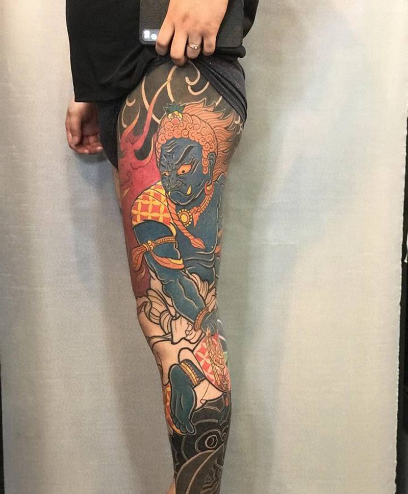 下次俊工明王纹身图片_腿部老传统纹身图案