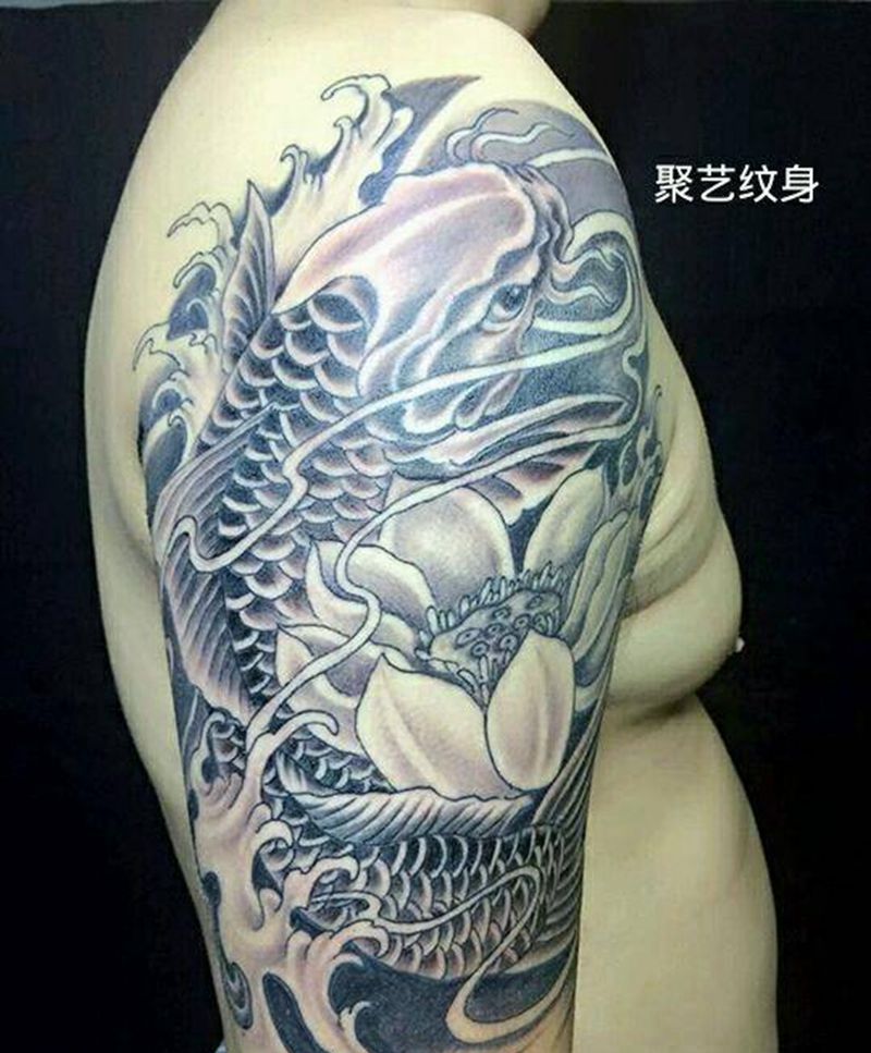莲花鲤鱼纹身图片_