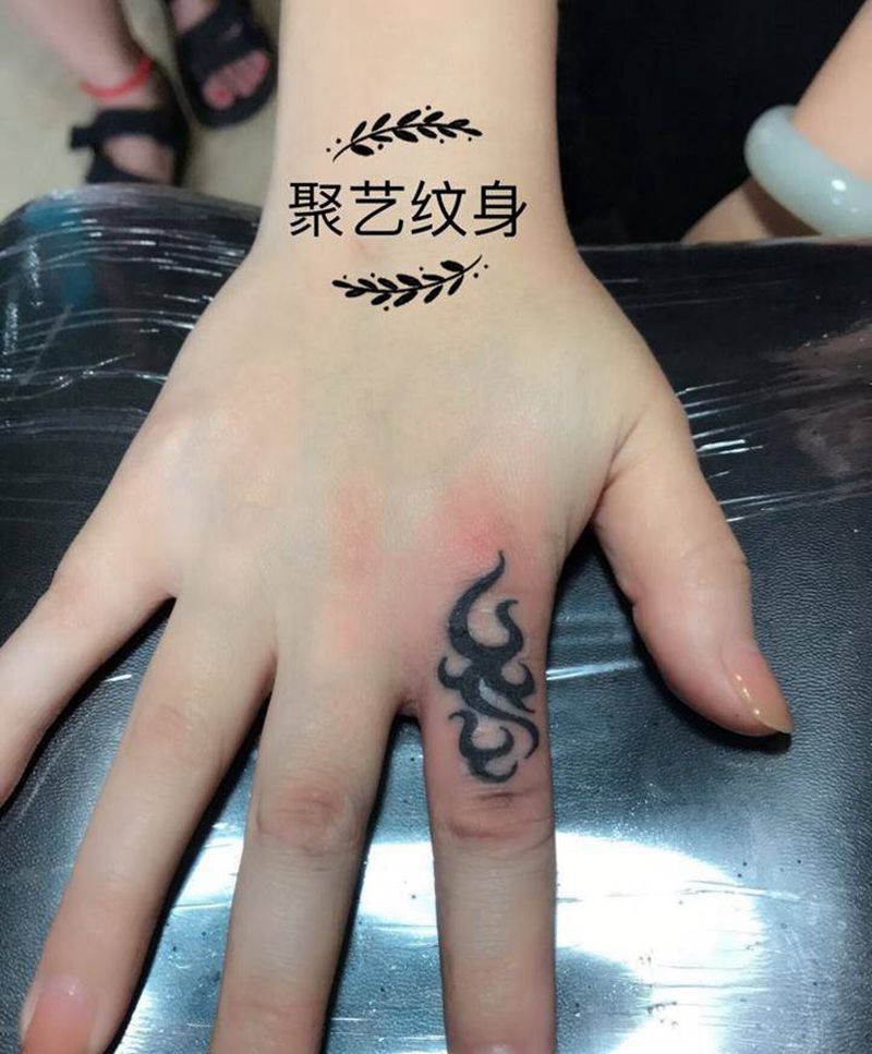 手指图腾纹身图片_成品手部欧美图腾纹身图案
