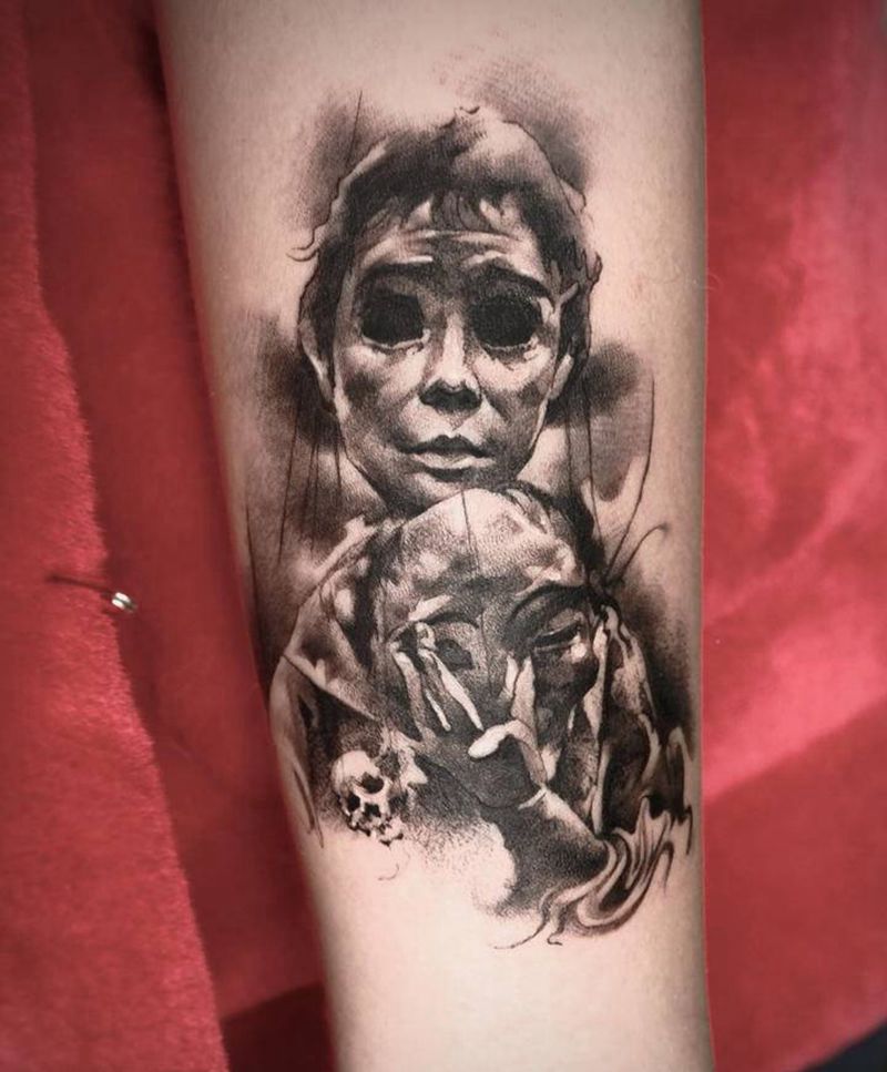 面具下的木偶纹身图片_手臂纹身图案