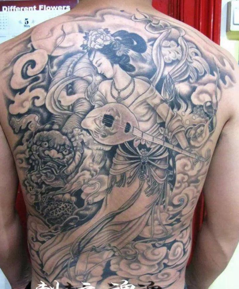 唐獅仕女纹身图片_背部成品传统人物原创纹身图案