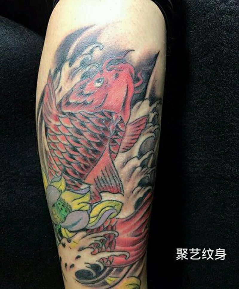 小腿招财鲤鱼纹身图片_腿部传统动物成品纹身图案