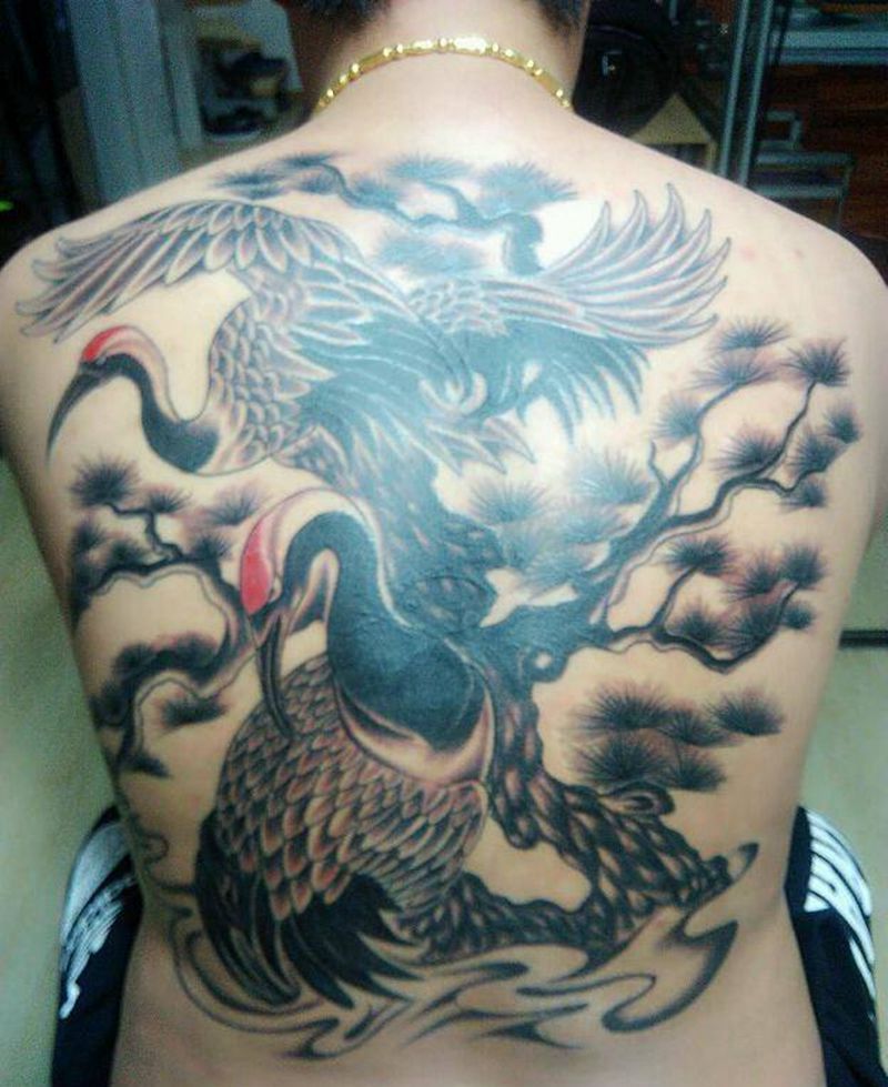 松鹤延年纹身图片_背部传统动物植物宗教成品纹身图案