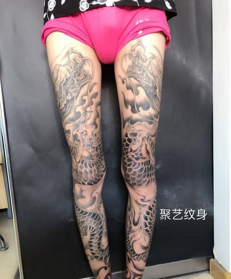 新盘柱龙纹身图片_成品腿部传统动物纹身图案