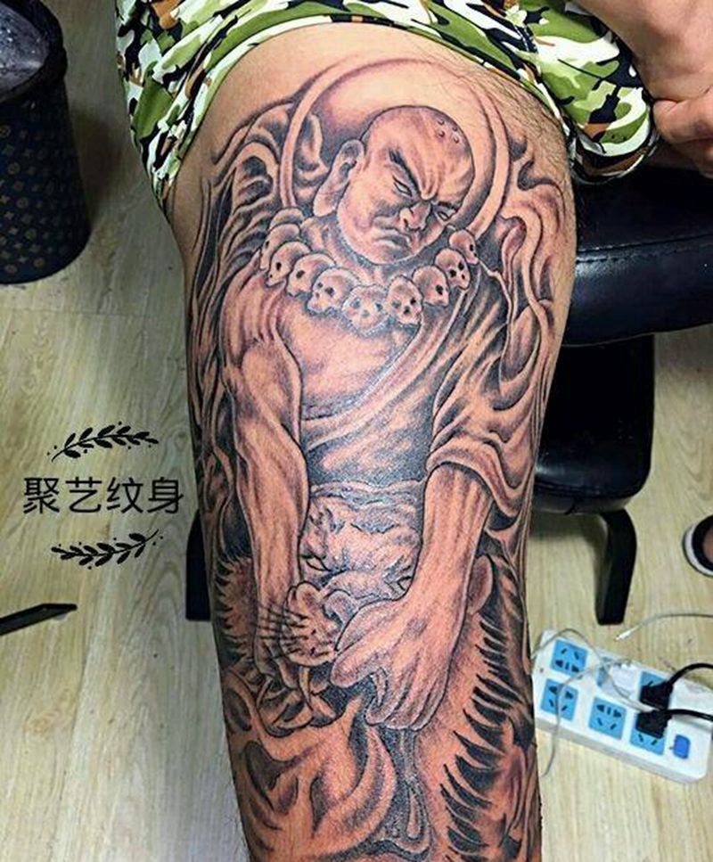 伏虎罗汉纹身图片_