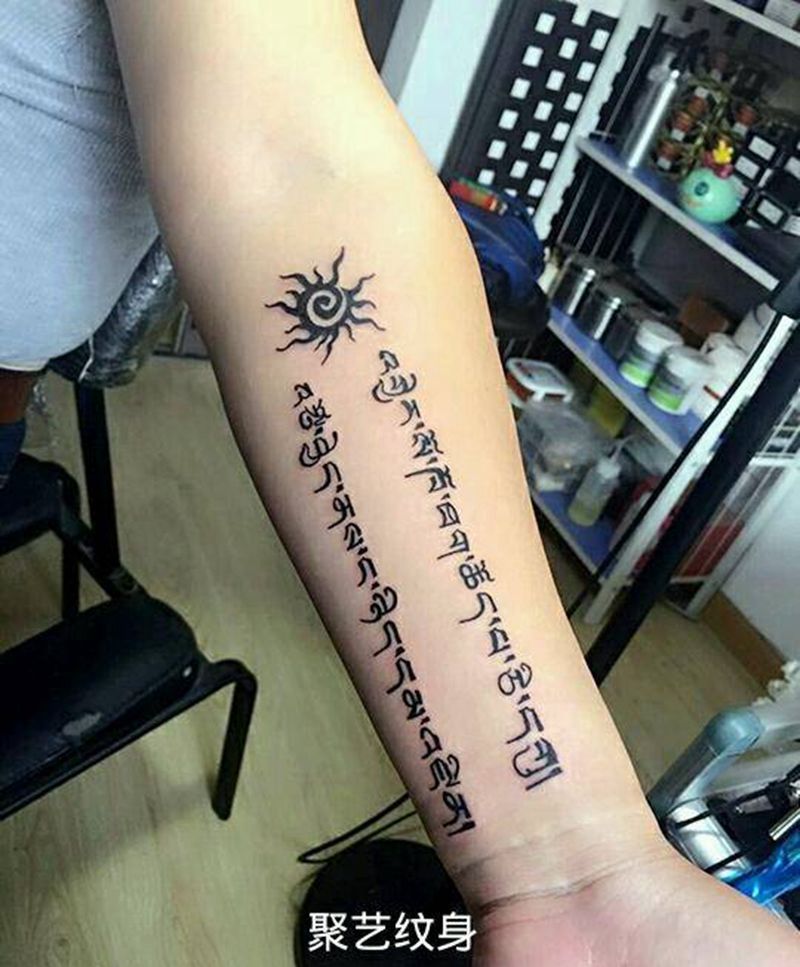梵文设计纹身图片_