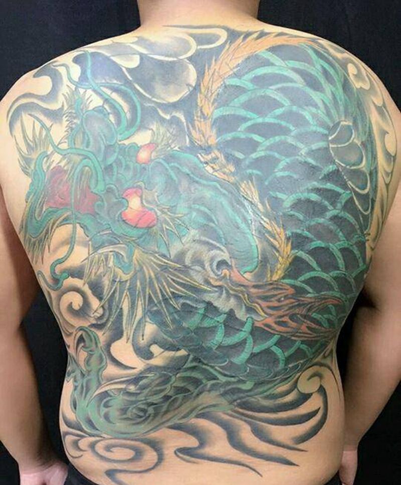 覆盖纹身云龙纹身图片_背部传统动物成品纹身图案