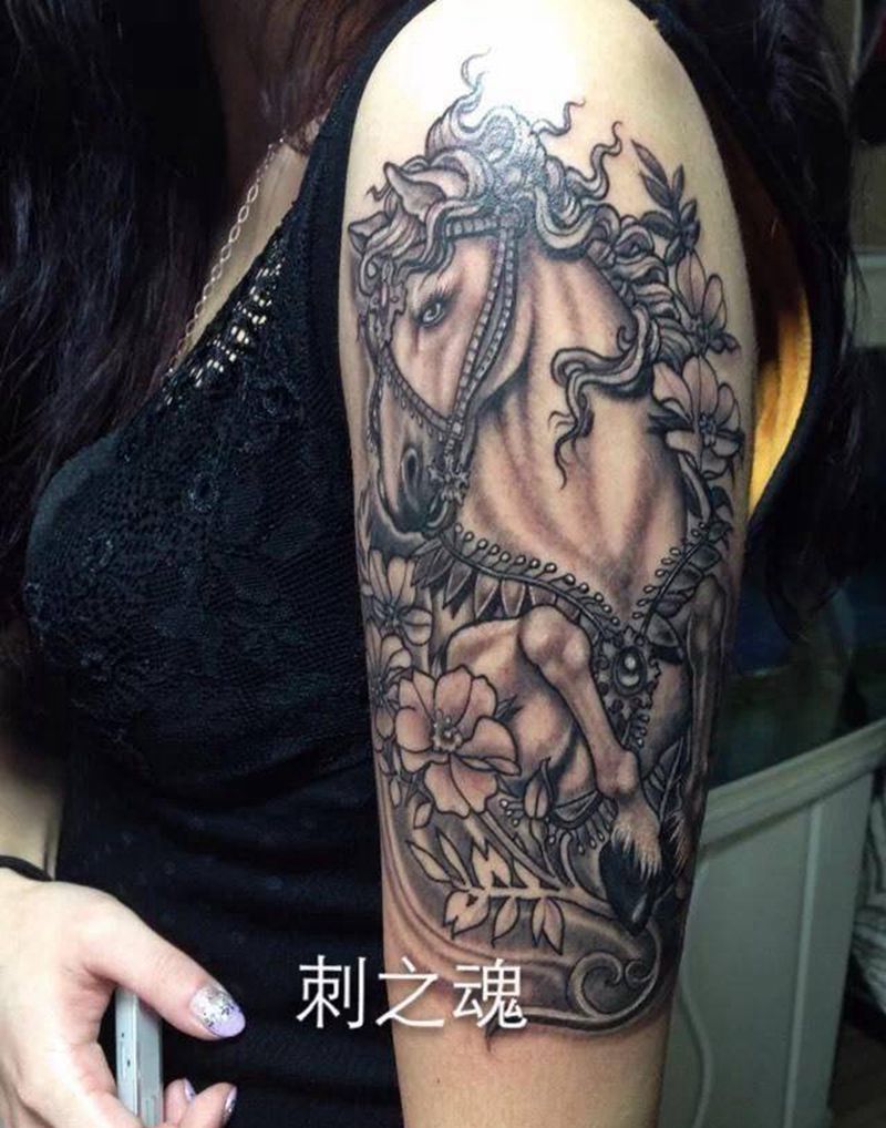 马纹身图片_欧美清新原创动物纹身图案
