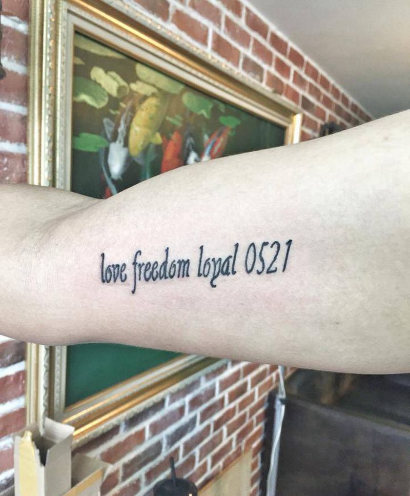 字母纹身图片_手臂字符纹身图案