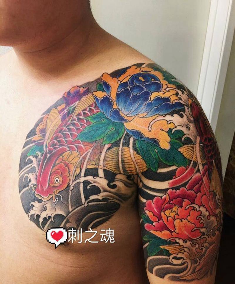 鲤鱼半胛纹身图片_
