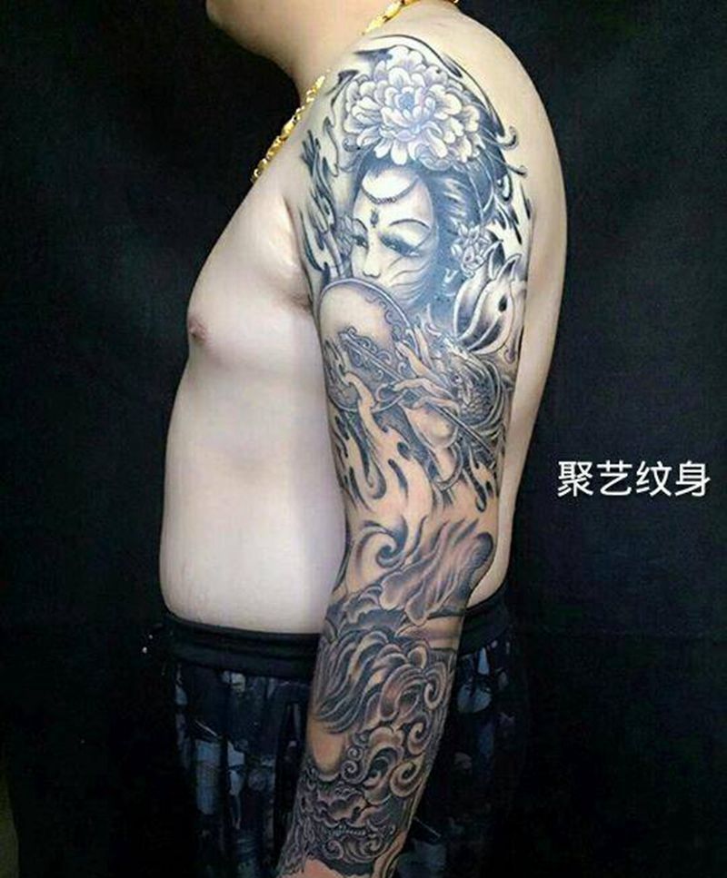 艺妓唐狮花臂纹身图片_手臂传统动物人物成品纹身图案