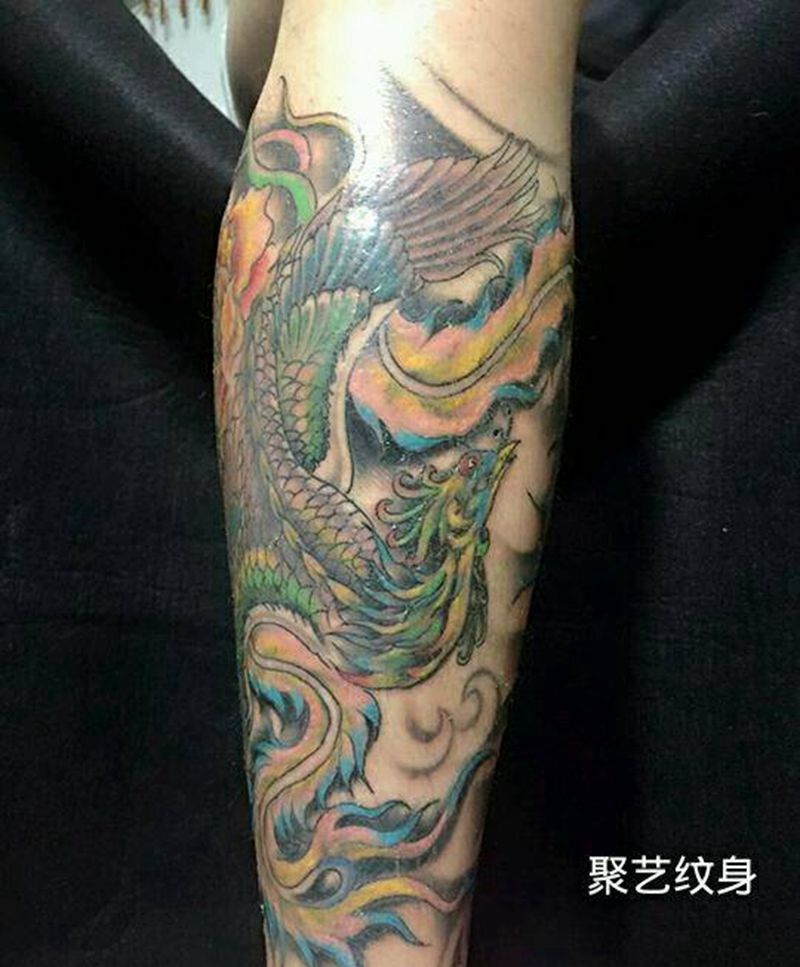 凤戏牡丹纹身图片_