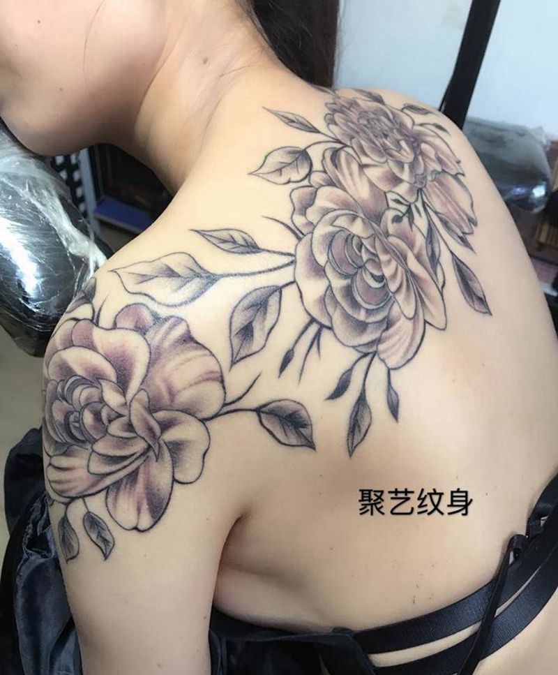 肩花纹身图片_成品肩部传统植物纹身图案