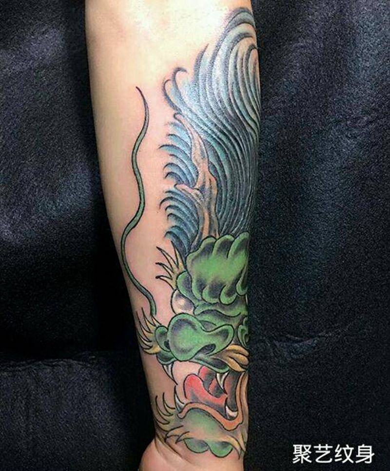 彩色龙头纹身图片_