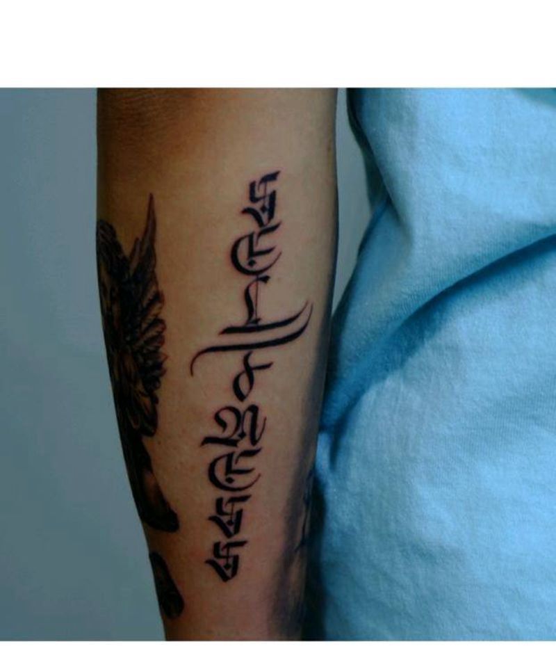 字母纹身图片_手臂纹身图案