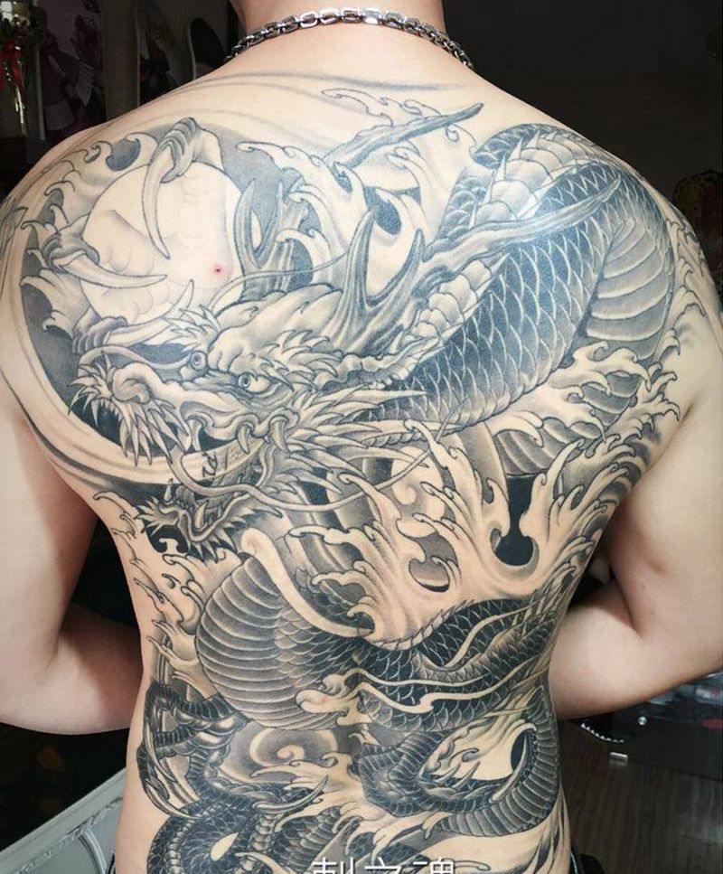 龙纹身图片_成品背部传统动物原创纹身图案