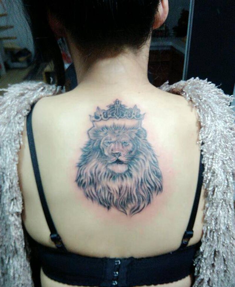 狮子王纹身图片_背部欧美动物成品纹身图案