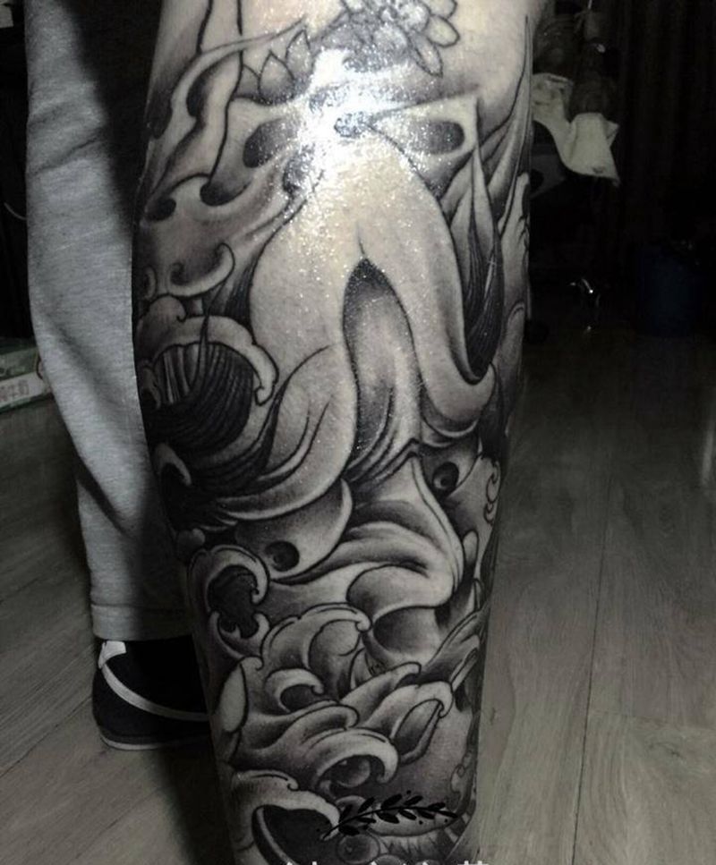 包小腿纹身图片_未完成纹身图案